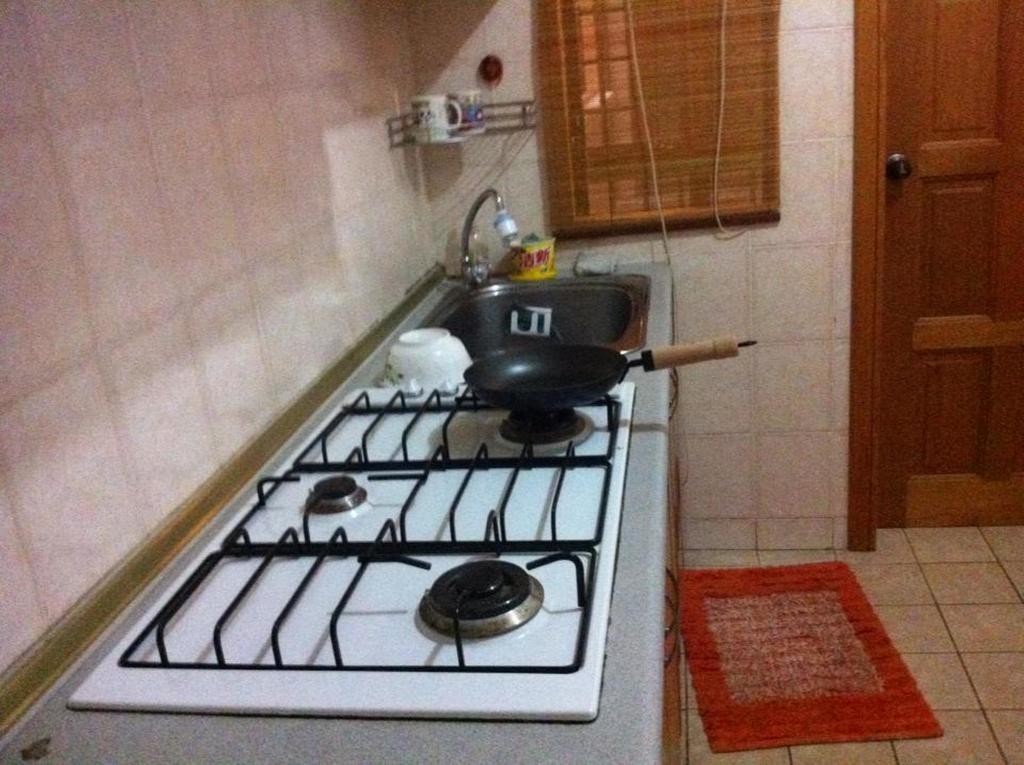 Marina Condominium Holiday Homestay Кота Кинабалу Екстериор снимка