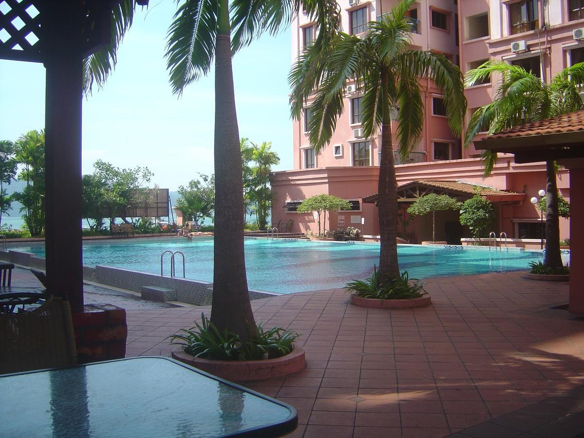 Marina Condominium Holiday Homestay Кота Кинабалу Екстериор снимка